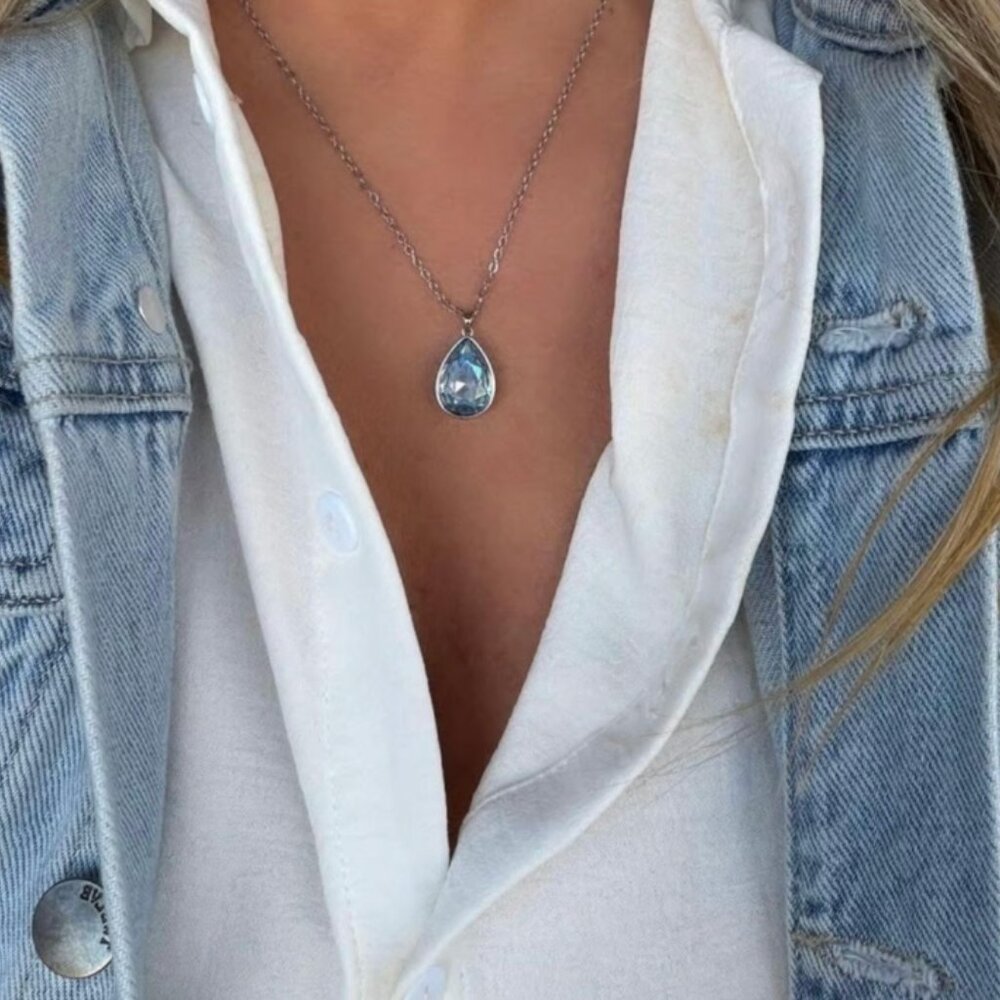 Park Lane, Silver SNOWFALL, Blue AB Crystal Pendant Necklace Retired